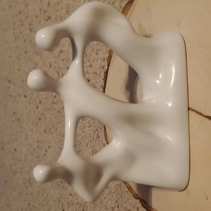 Naaman Hand Casted White Porcelain 3 Person Figurine Israel